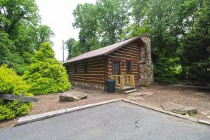 Bear Creek Cabin on the Creek