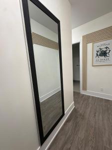 Downtown Summit City Suites with Free parking