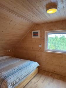 Kashubian Pine House - Domek z basenem i balią