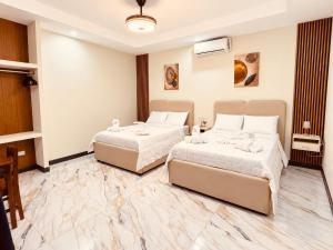 Casa FE Suites