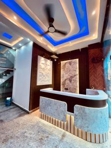 Hotel Shri Girraj Dham
