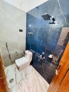 Hotel Shri Girraj Dham