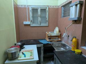 JoyStays - Budget Private 1BHK in Prime Location