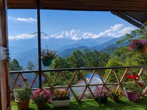 Yes Homes Himalayan Eagle Heritage Resort
