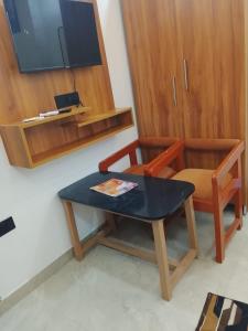 Hotel Vichatra Inns