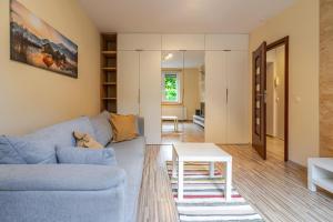 Spodek Cozy Studio by BookingHost