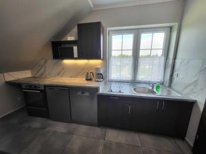 Comfortable apartment, 5 bedrooms, summer pool