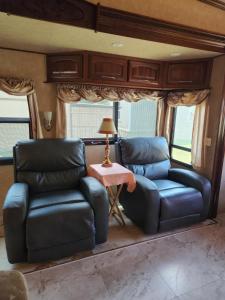 Rv and kids cottage
