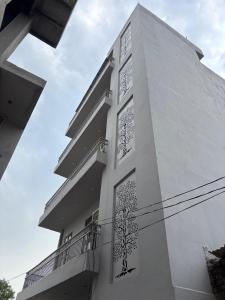 Luxury 2BHK Private Terrace & Aravali View