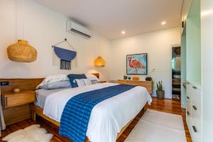 Riu Haus , Isla Tortuga & Bioluminescence,Blue Zone Home