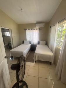 Hunny Bay Coastal Haven Three-bedroom Suite