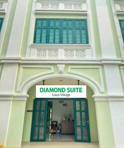 Diamond Suite Lotus Village