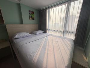 Hivi Collins Apartement Serpong