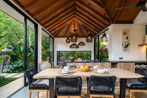 Villa Loumavi by BaliSuperHost
