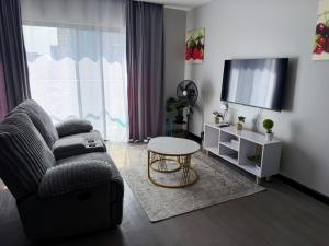 Escada Apartments