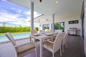 Modern 3BR Villa with Private Pool (NR1)