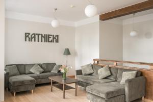 Atpūtas komplekss "Ratnieki" - Kungu māja - 8 istabiņas līdz 22 personām