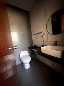 Casa con piscina temperada y Aire Acondicionado en zona exclusiva