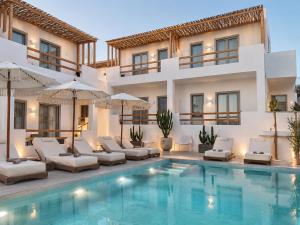 Mykonos Dot Suites