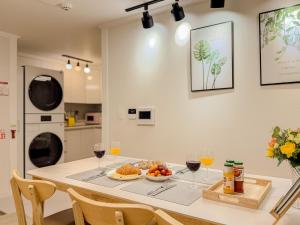SunStayㅣQuiet 3BR ㅣ창동 , Ssangmum Station ㅣ 4 Beds, Max 7