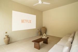 Stylish 3BR Villa Rayana, Prime Canggu Location