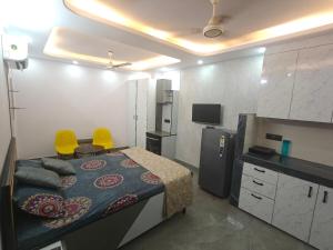 Shri Hari House