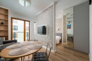 Pawia Studio Centrum 79 by BookingHost