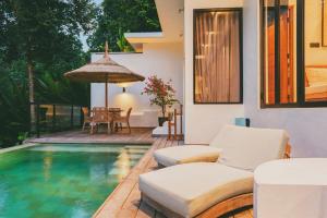2BR Infinity Pool Villa with Jungle & River View