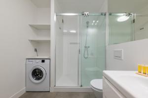 Śliska City Center Apartment by BookingHost