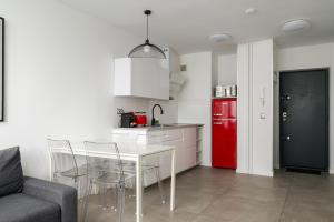 Śliska City Center Apartment by BookingHost