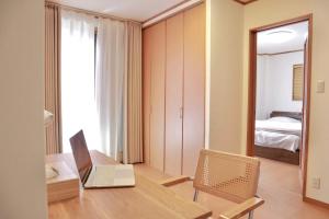 Direct train access to Namba! cozeyretreat 天下茶屋 天下茶屋駅徒歩4分 2階建て一棟貸し 5寝室 最大13名