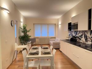 500 m from Corso Sempione Close to Metro M5