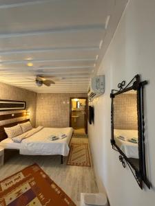 Akropolis Hotel