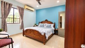 spacious 2BR 2 bath, parking, AC, OMR main rd