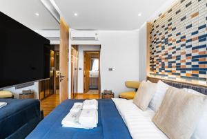 Bellevue Beachfront
