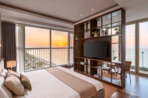 Coho penthouse Vung Tau Luxury 3BR Oceanfront, Private Pool Sauna