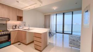 Bay Bliss Stylish 1BR in RAK