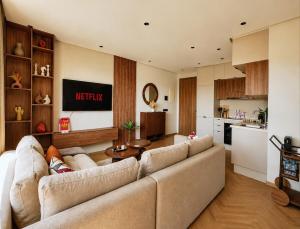 Golden Hour Suite Terrace & Parking Palmier