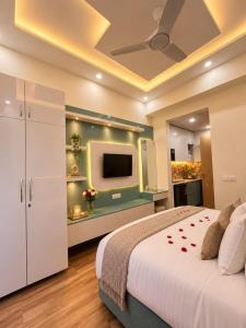 The Cozy Junction by Gr Noida