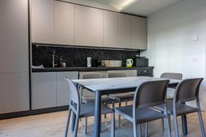 Luxury two-room apartment in the center, on the slopes