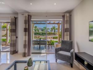 Apartment Pine Hills Ametista by Interhome