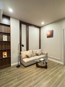 Lakenest Realty 333, Tây Hồ, Hà Nội