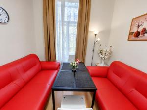 Spacious 2-Bedroom Apartment in City Center 80 m
