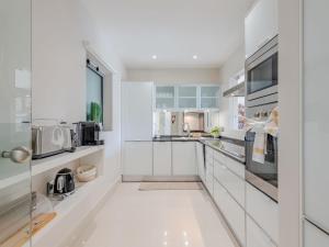Apartment Pine Hills Diadema-16 by Interhome