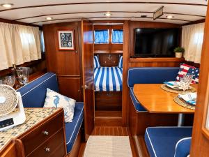 Domus Boat Experience
