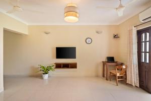 AspireSunshineApt-Premium-2Bhk-Lift-Pool-Beach700m