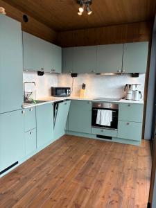 Big modern mountain villa with sauna in Idre North Park