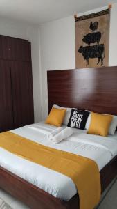 Cozy Nest in the City with Netflix and Free Parking