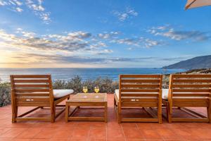 GuestReady - Beachfront Bungalow Sunsets