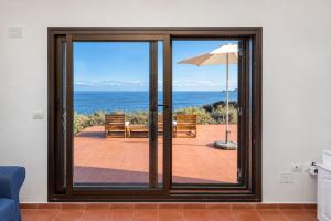 GuestReady - Beachfront Bungalow Sunsets